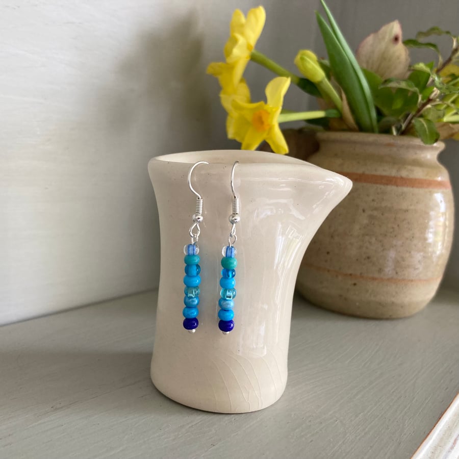 Blues mix seed bead earrings, silver-plated