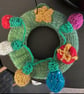 Mini knitted Christmas wreath - Image 1