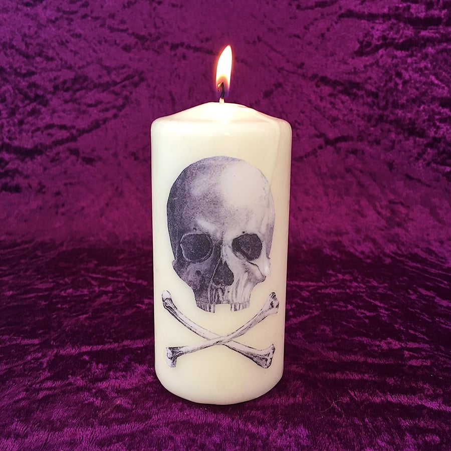 Skull And Crossbone Macabre Death Gothic Scented Candle