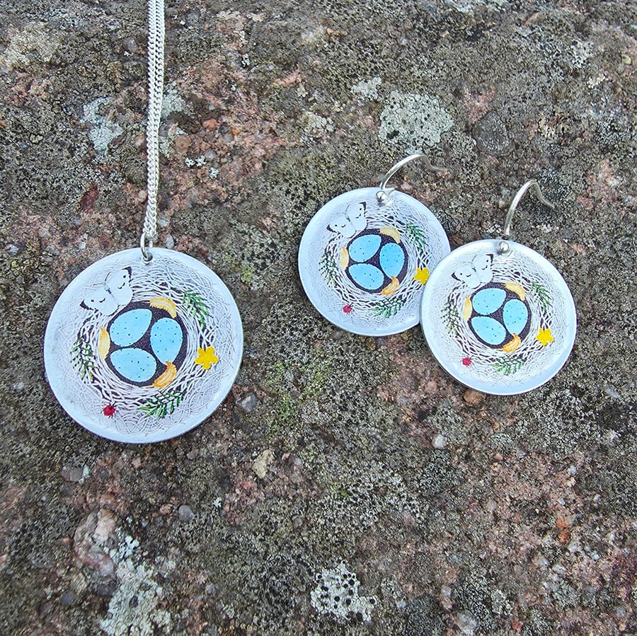 Treasure Nest Earrings 