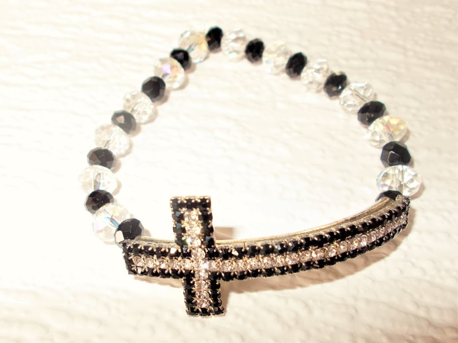 Crystal Bling Cross Bracelet - FREE UK Post 