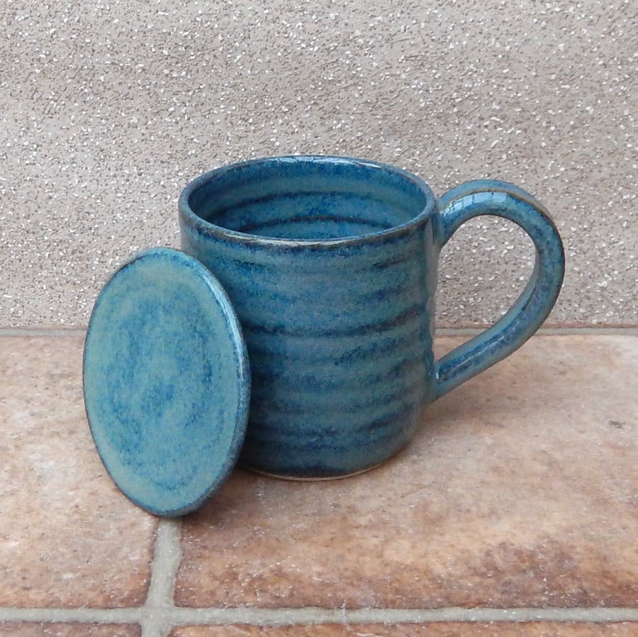 Coffee tea mug with a lid wheel thrown in stoneware