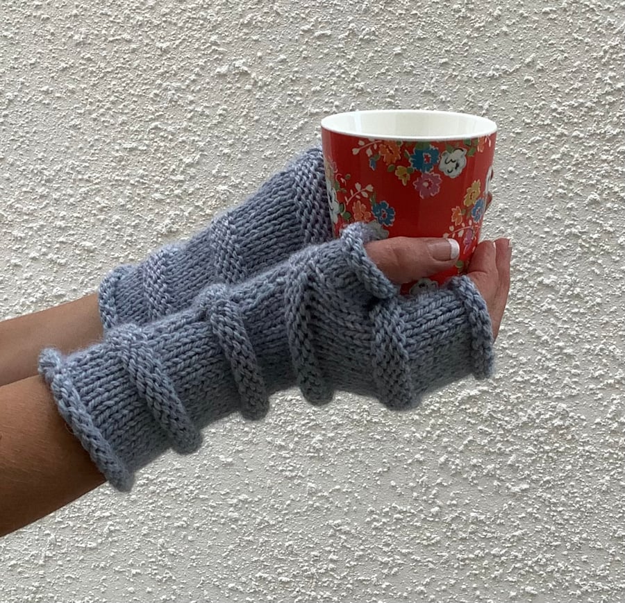 FINGERLESS MITTS , wristwarmers .'Tamar Valley'  Alpaca,wool. Blue-grey..