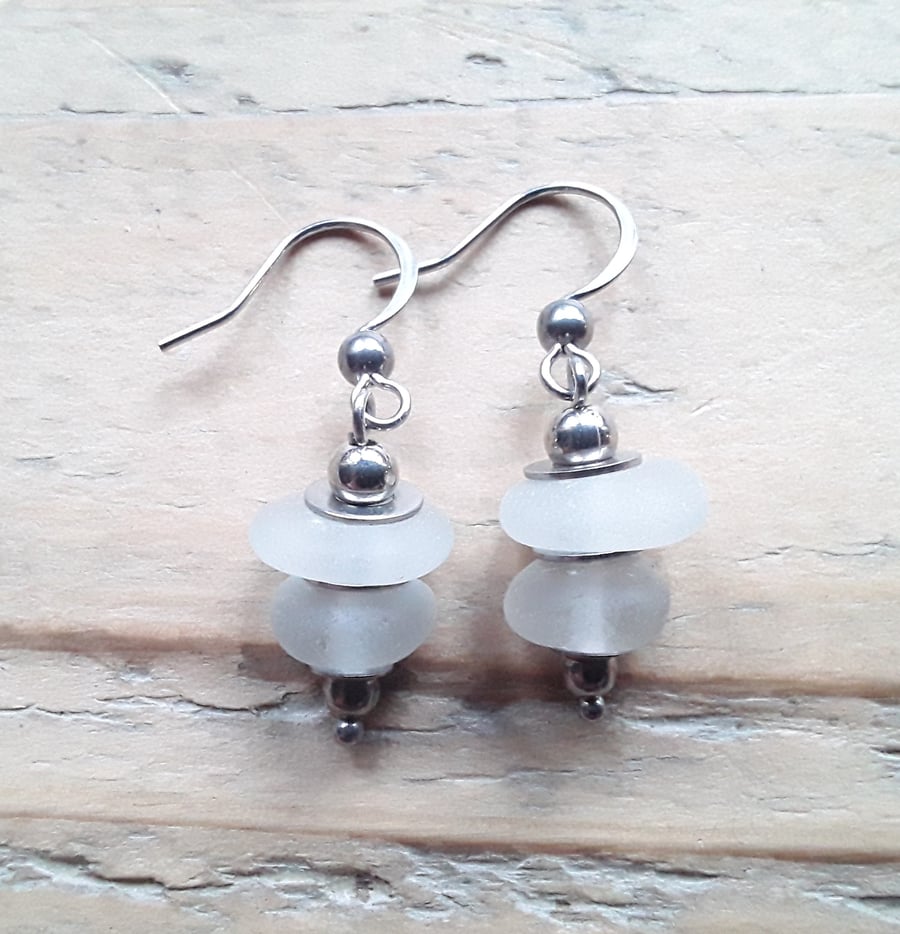 Seaglass Earrings: Frosty White 