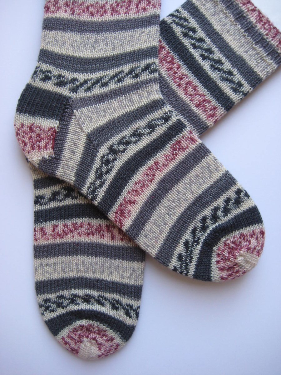 hand knit mens wool socks UK 9-11