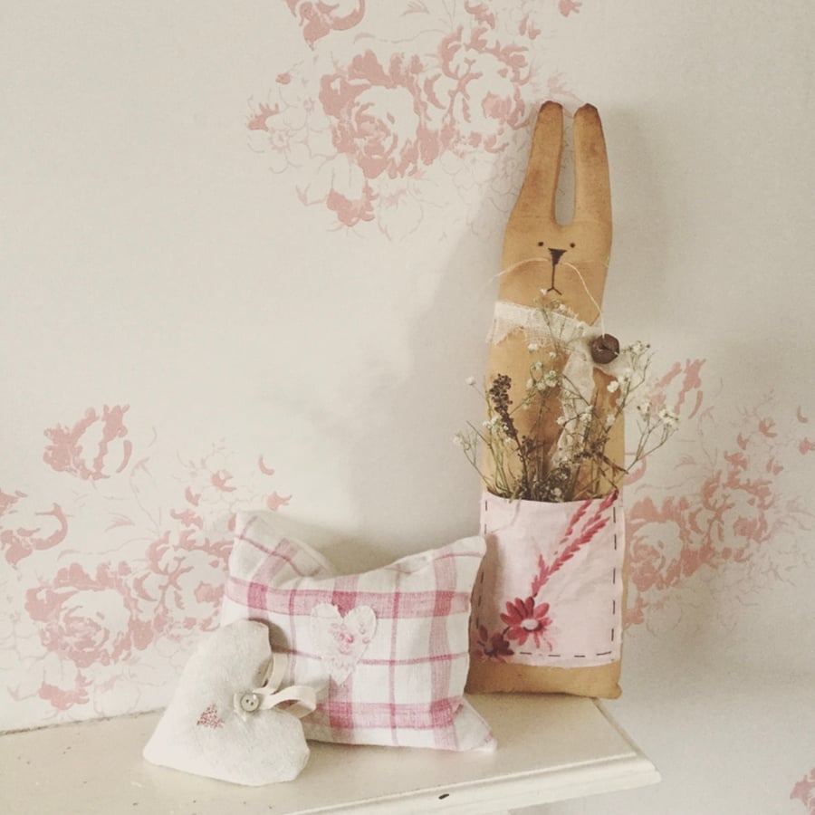 Rustic Primitive Bunny