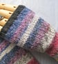 Stripey fingerless mitts - Image 4