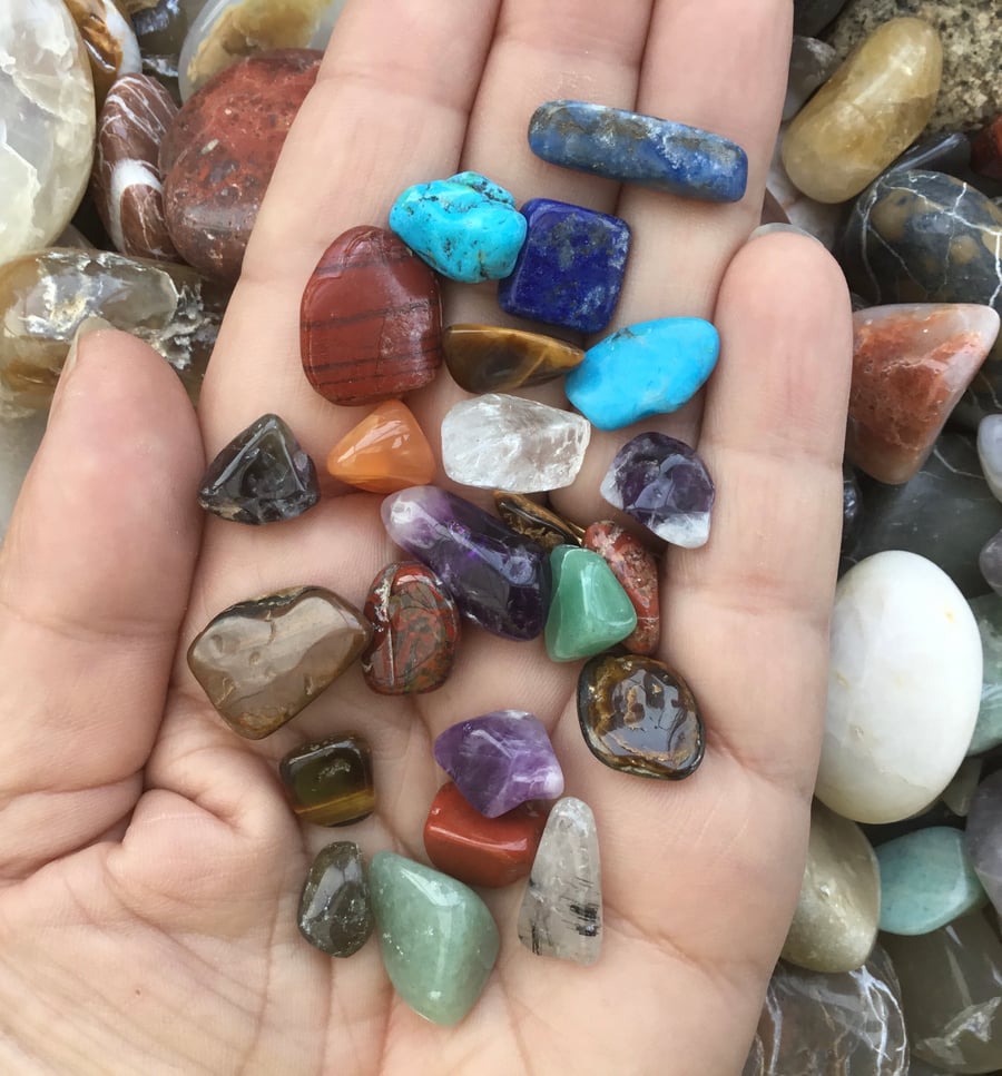 Selection of Mixed Polished Irregular Shaped Gemstone and Tumblestones.
