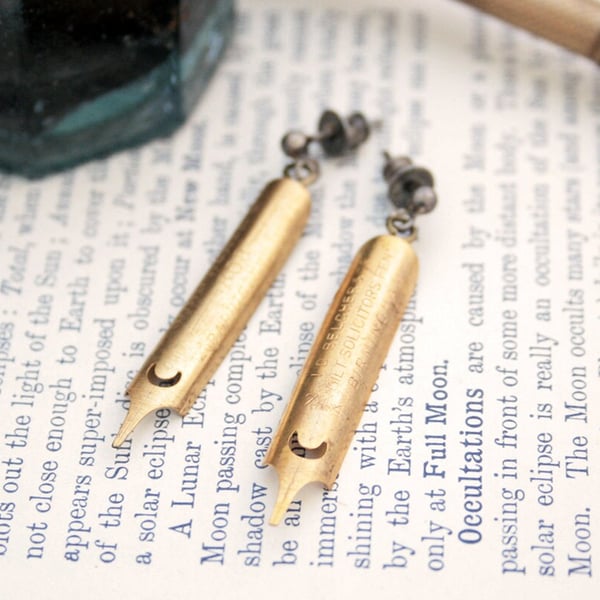 Quirky Earrings made of Pen Nibs, Gold Dip Pen Drop Earrings for English Teacher