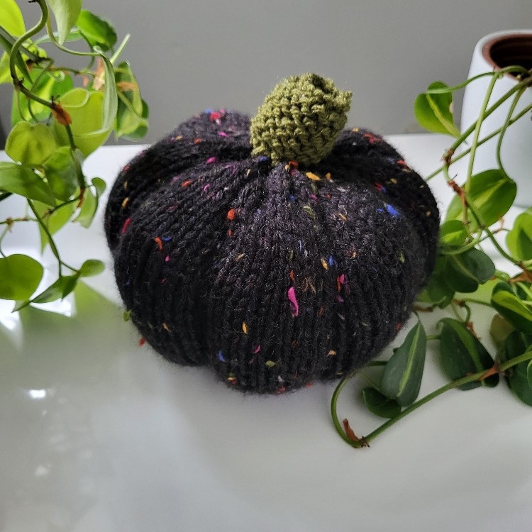 Pumpkin - Knitted pumpkin, large, perfect for Halloween, a gift, or decoration