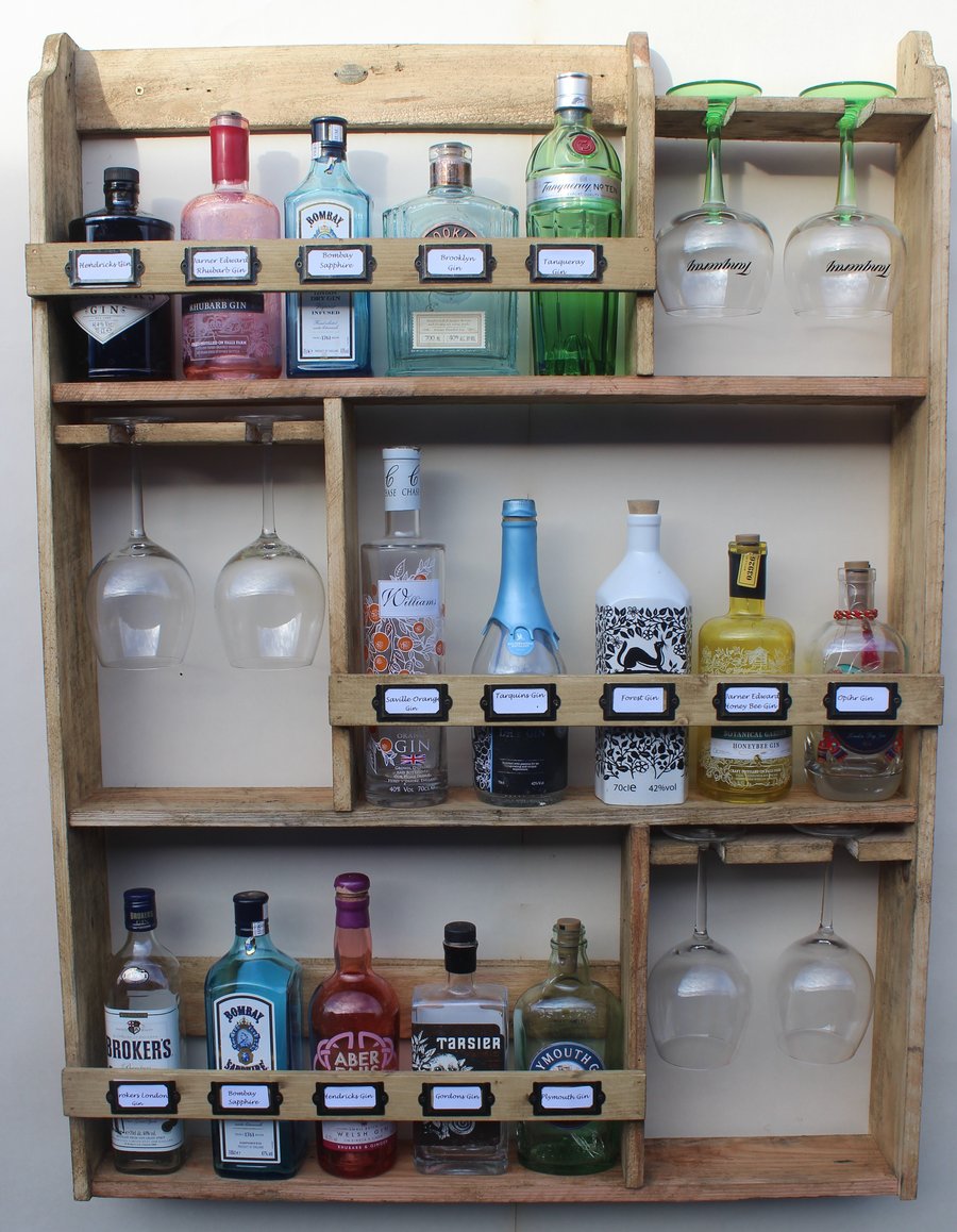 Gin rack, 15 bottles & 6 goblet glass's