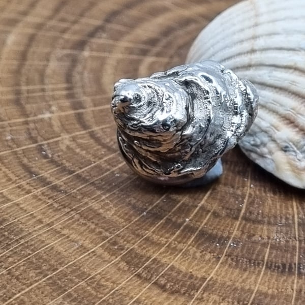 Real Oyster seahell preserved in silver, pin brooch 