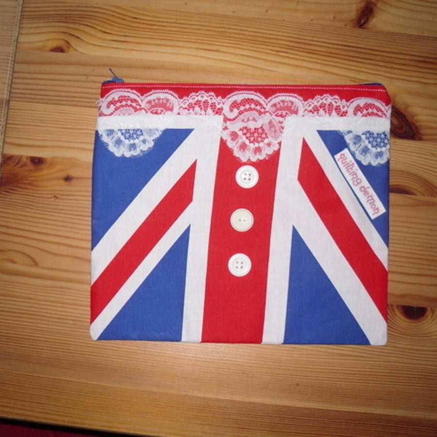 Union Jack Zipped Purse