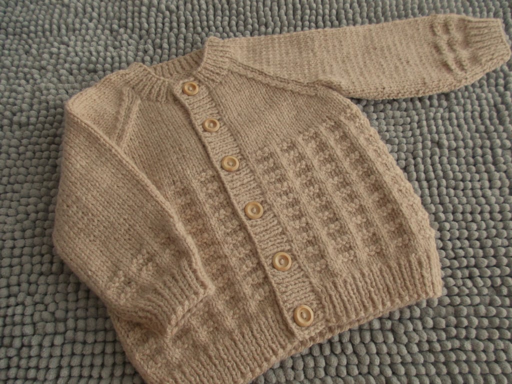 18" Patterned Fawn Round Neck Cardigan