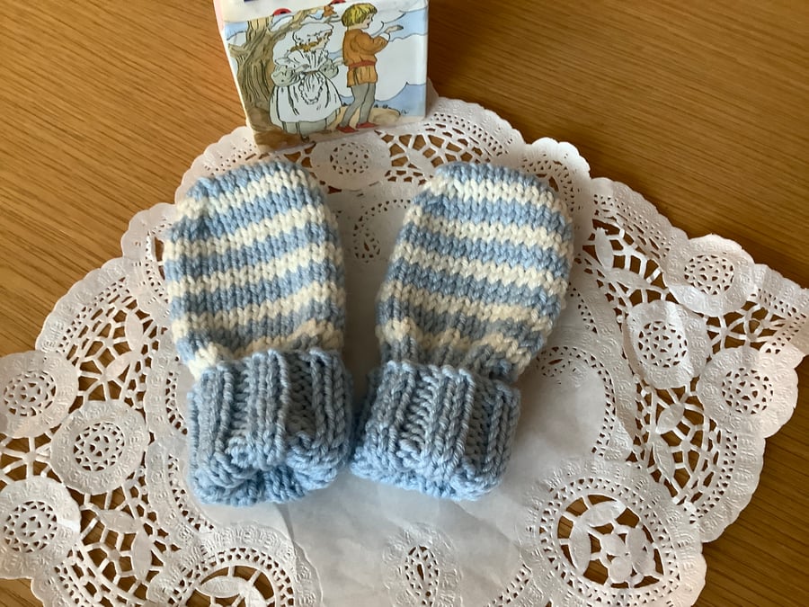 Hand Knitted Baby Mittens 0-6 Months