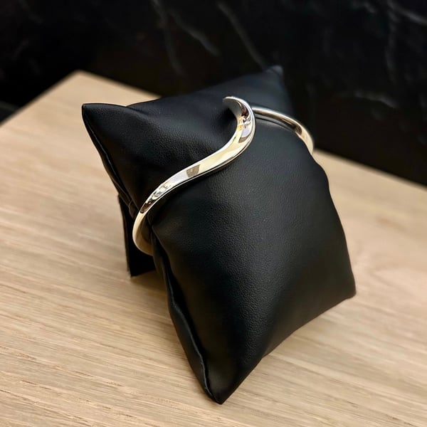 "Delineate" - Hand Forged Sterling Silver Torc Bangle - Made to any size - Twist