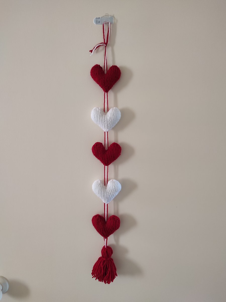Hanging heart decoration 
