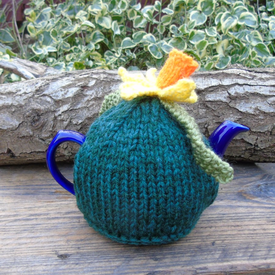 Daffodil topped tea cosy - hand knitted in  merino wool - to fit a small teapot