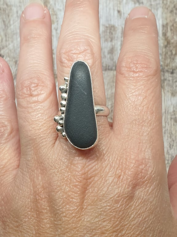 Sterling Silver 925 Unique Black Beach Pebble with Silver Ball Ring 