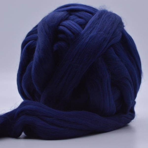 Acrylic top fibre Royal Blue