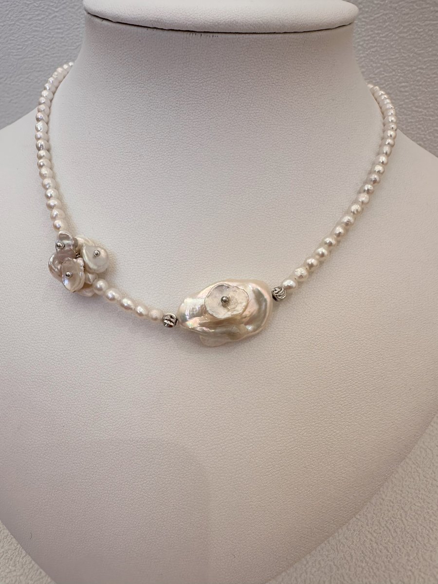 thumbnail image 2 of 20" Natural South Sea Freshwater Baroque White Pearl Necklace - 12-13mm Rice Shape 2 of 6