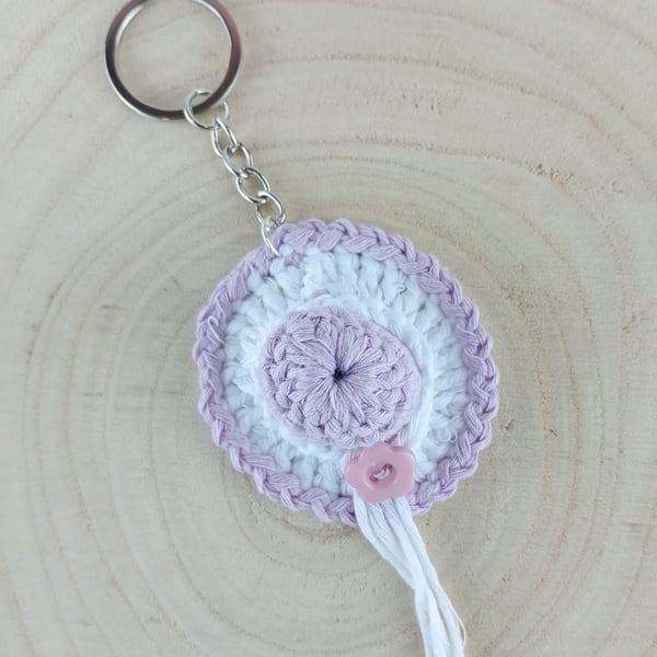 Hat Keyring - Lilac & White sombrero hat keyring with flower button