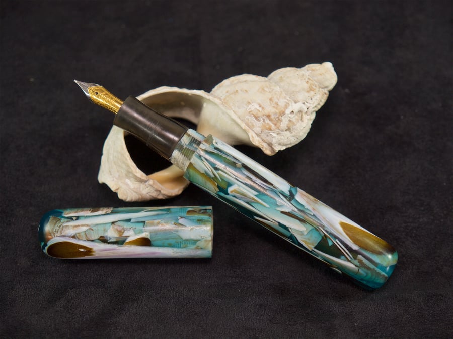 Custom built kitless fountain seashell pen. SB1