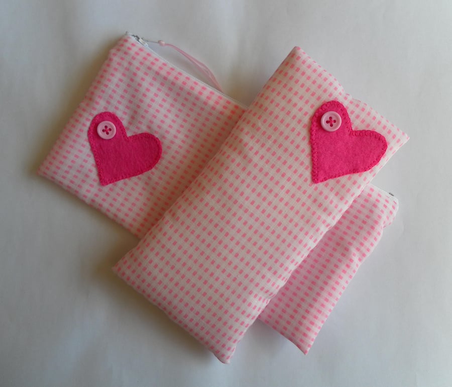 Beautiful bundle Glasses case, make up bag, heart motif, pink and white gingham