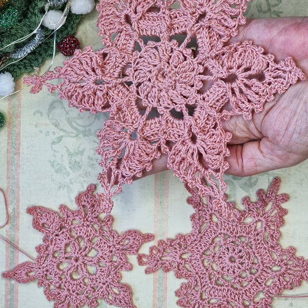 crochet snowflakes