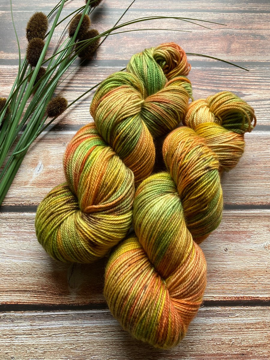 Hand dyed knitting yarn 4 ply MCN 100g Harvest 
