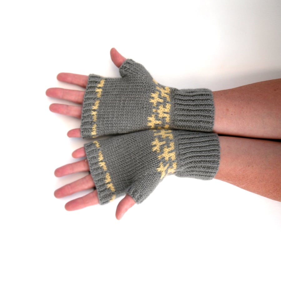 Women's grey fair isle fingerless gloves