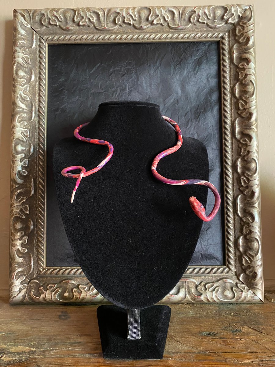  Serpent & Snake Necklaces (Medium Length) 13