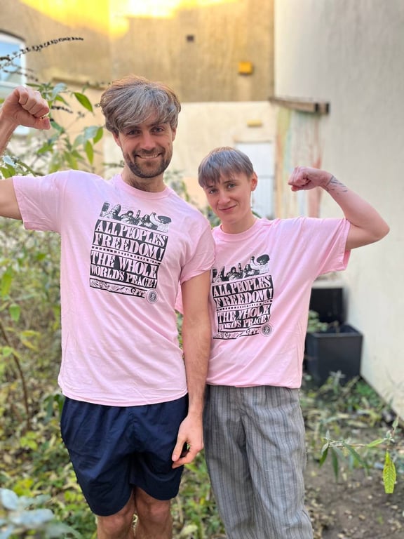 All Peoples to Power - Medium T-shirt