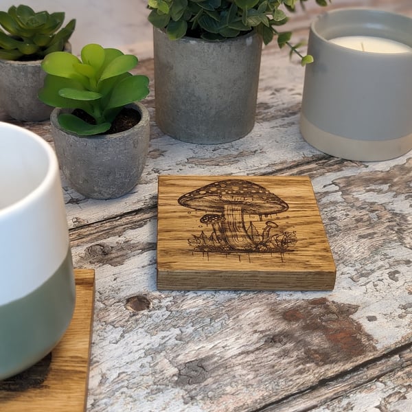 Set of 4 Wooden Coasters -Chunky Solid Oak Coaster - Engraved Toadstool Coaster 