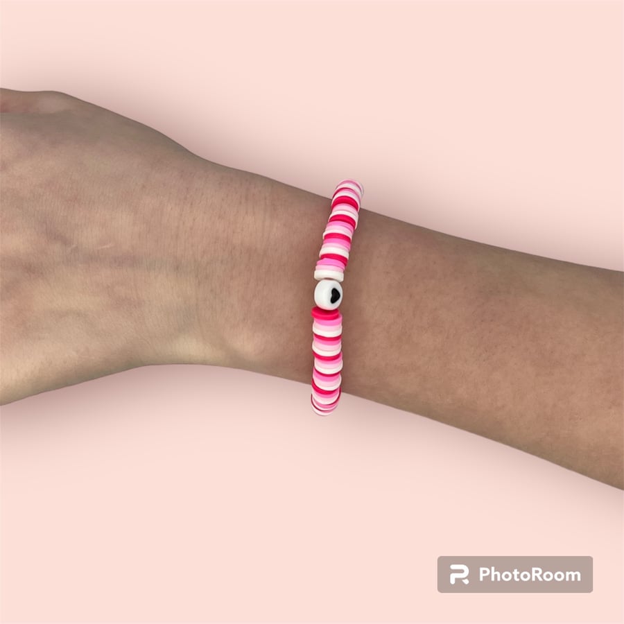 Love heart pink clay bead bracelet 