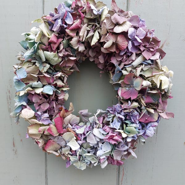 Dried Hydrangea Wreath. 19cm Diameter. Handmade.