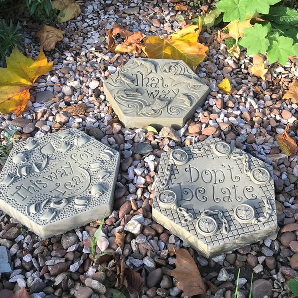 Alice in Wonderland Stepping Stones Set of 3 Garden Ornaments