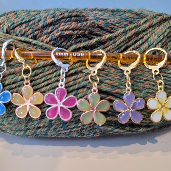 Stitch Markers For Knitting and Crocheting (Set of 6).