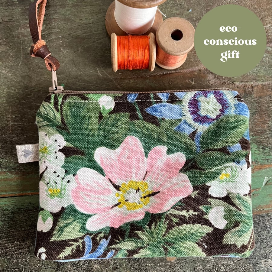 Vintage Belinda linen and velvet coin purse