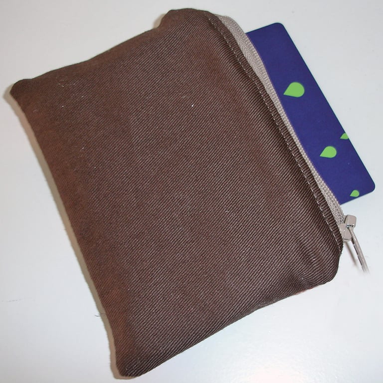 Brown Purse Zipped Coin Credit Card Size Purse Plain Dark Brown