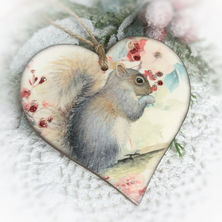 Squirrel and Berries Winter Decorations, Squirrel Christmas Ornaments 