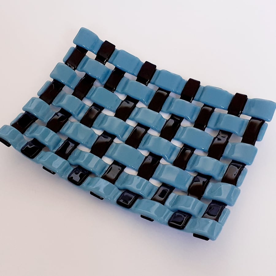 Fused glass woven striped shallow dish 20 x 15cm