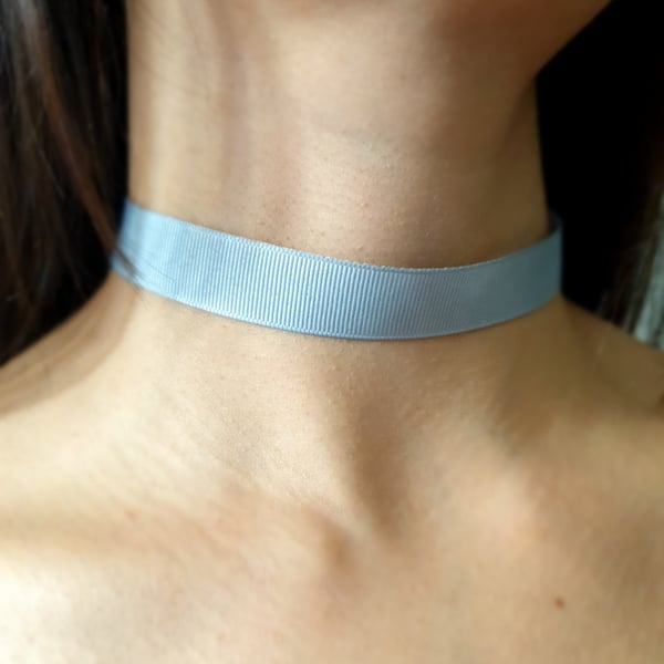 Women's Grey Ribbed Satin Ribbon Choker Necklace with Adjustable Fastenings