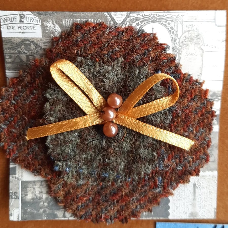 Handmade tweed brooch with pearls and bow
