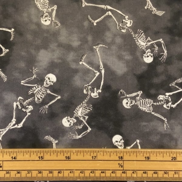 Fat Quarter Glow In The Dark Hocus Pocus Halloween Skeletons Black 100% Cotton Q