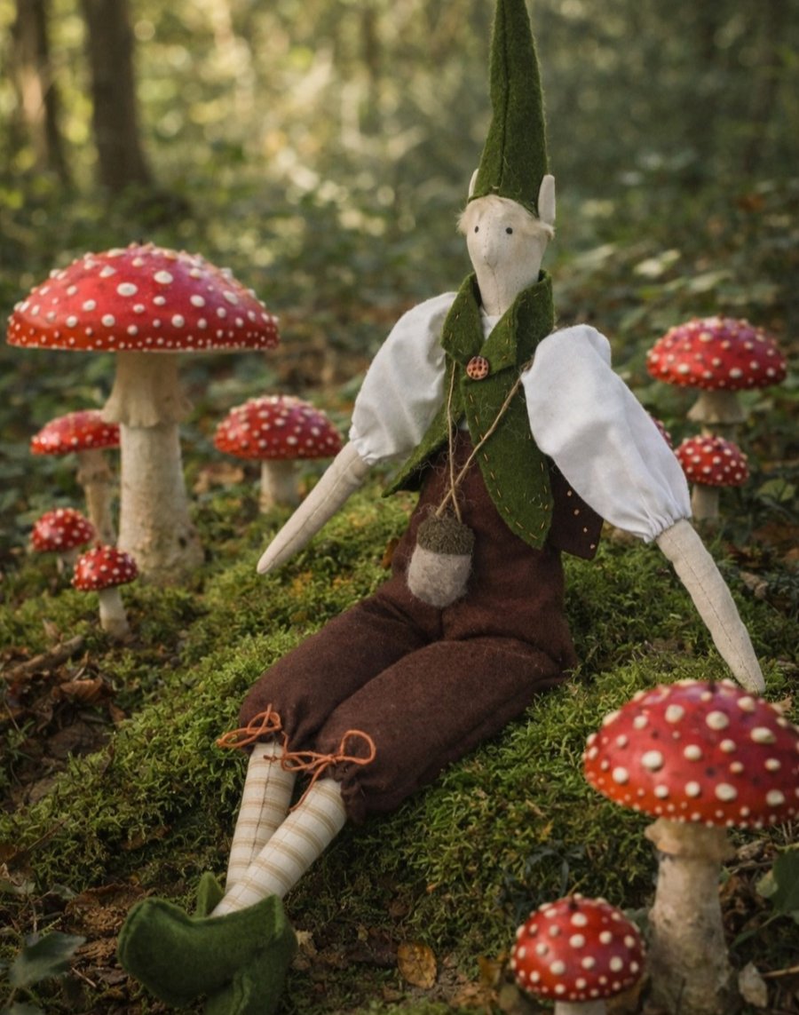 Rowan the Woodland Pixie 