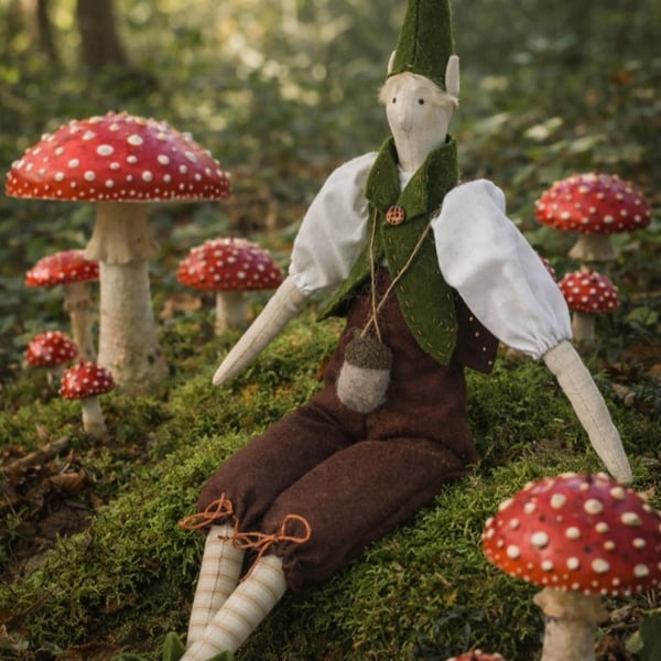 Rowan the Woodland Pixie 