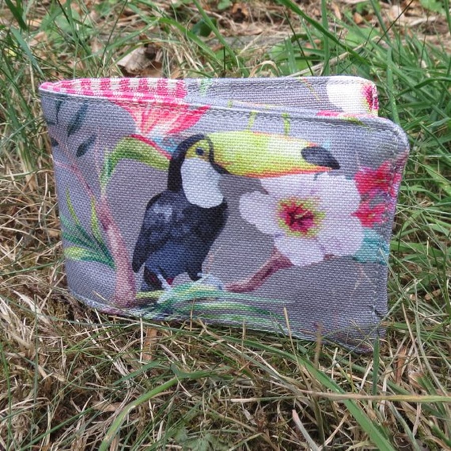 Oyster Card Sleeve.  Toucans.  Travelcard Cover.