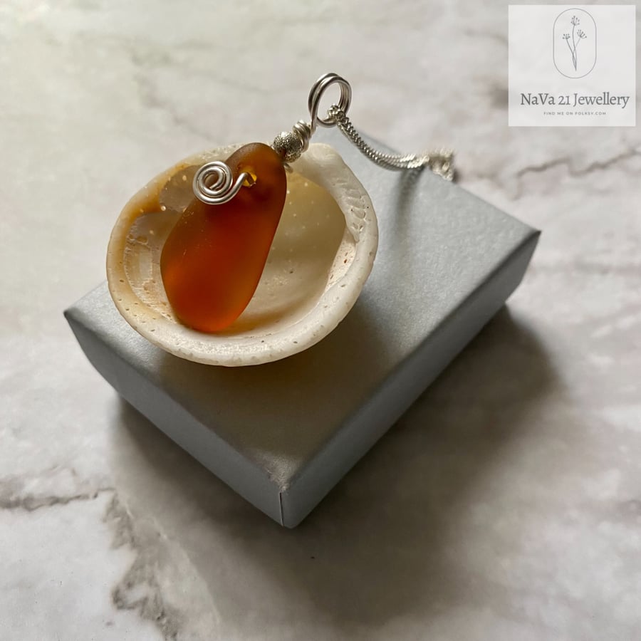 Honey brown wire wrapped Seaglass pendant with silver bead REF:HBWW-SGSP001