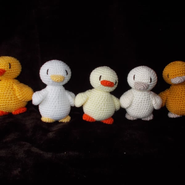Crochet baby ducks
